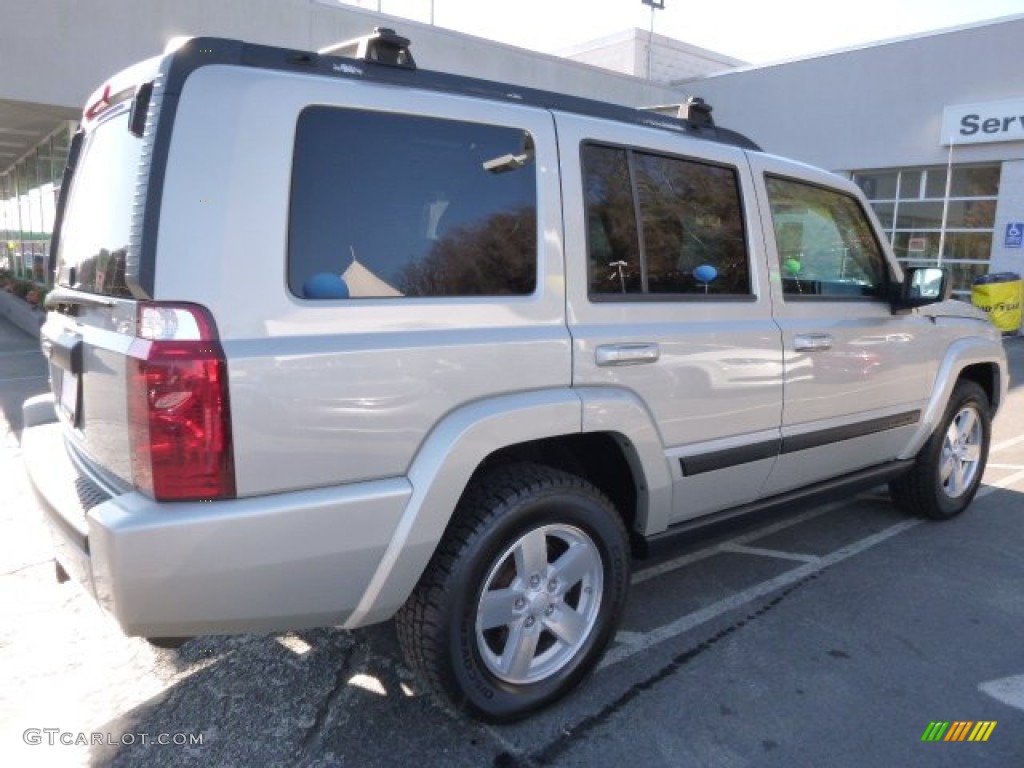 2008 Commander Sport 4x4 - Mineral Gray Metallic / Dark Slate Gray photo #6