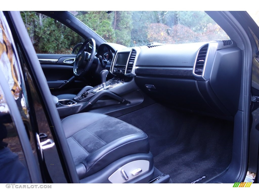 2013 Cayenne GTS - Black / Black photo #15