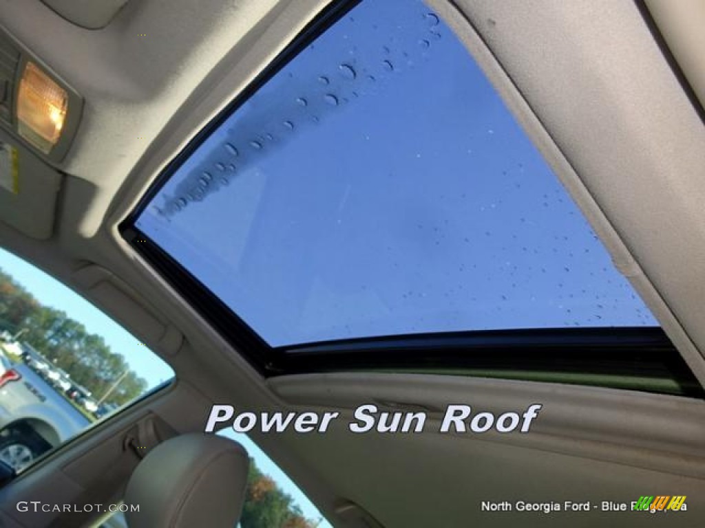 2007 Camry Hybrid - Jasper Green Pearl / Bisque photo #25