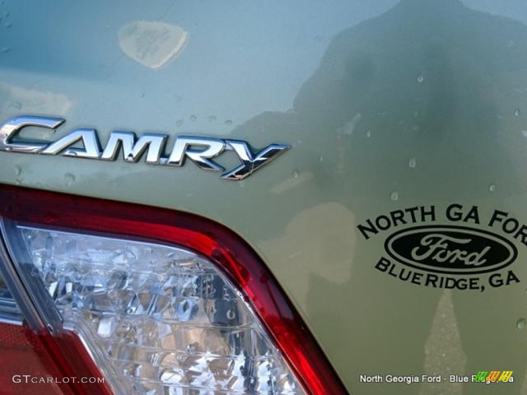 2007 Camry Hybrid - Jasper Green Pearl / Bisque photo #36