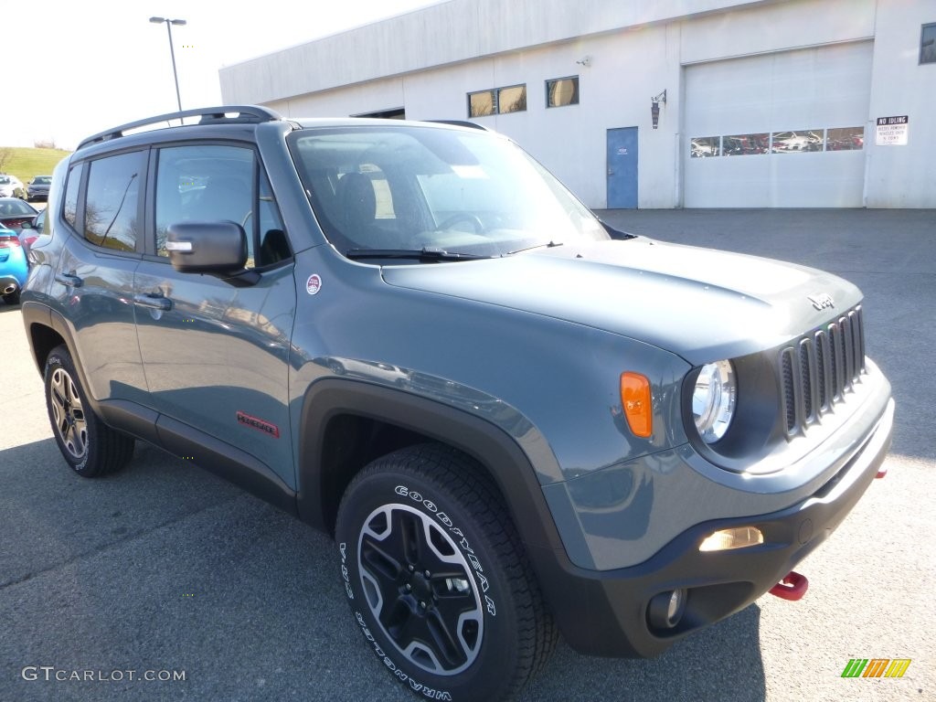 2016 Renegade Trailhawk 4x4 - Anvil / Black photo #12