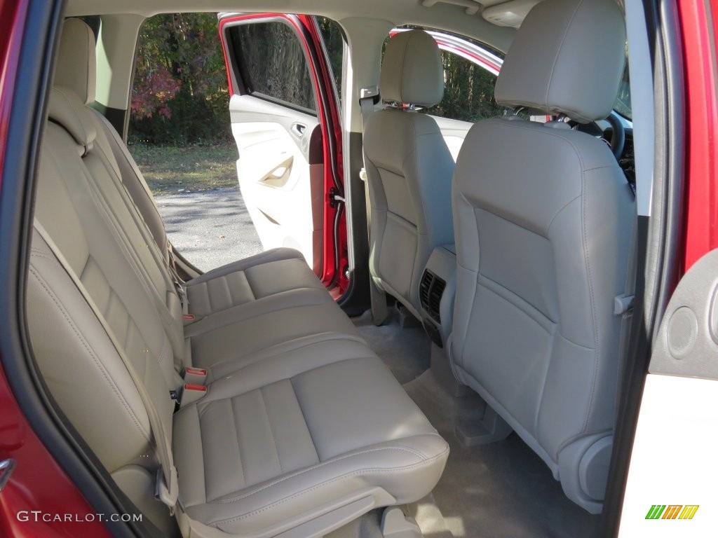 2016 Escape SE - Ruby Red Metallic / Medium Light Stone photo #19