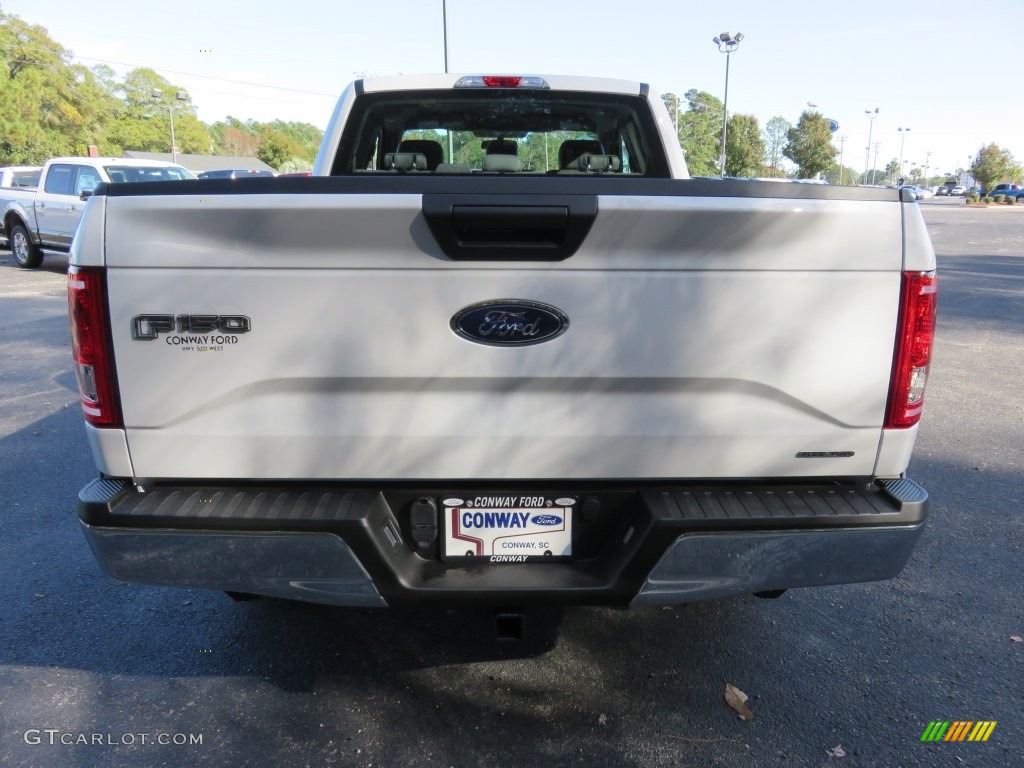 2016 F150 XL SuperCab - Oxford White / Medium Earth Gray photo #4