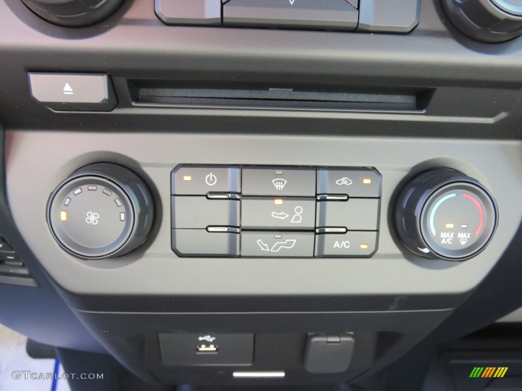 2016 Ford F150 XL SuperCab Controls Photo #108948185