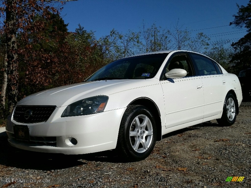 2006 Altima 2.5 S - Satin White Pearl / Blond photo #1