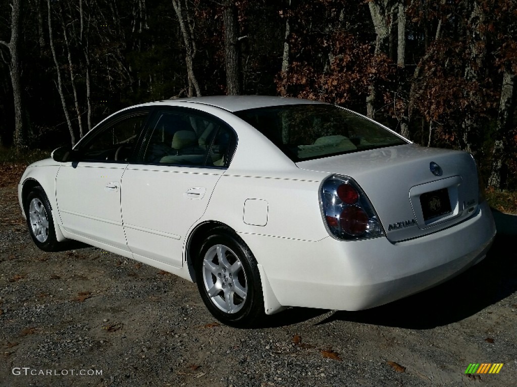 2006 Altima 2.5 S - Satin White Pearl / Blond photo #7