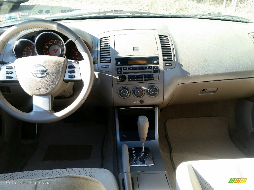 2006 Altima 2.5 S - Satin White Pearl / Blond photo #23