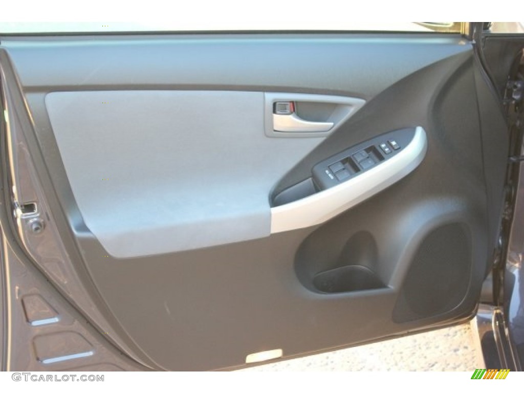 2015 Prius Three Hybrid - Winter Gray Metallic / Misty Gray photo #14
