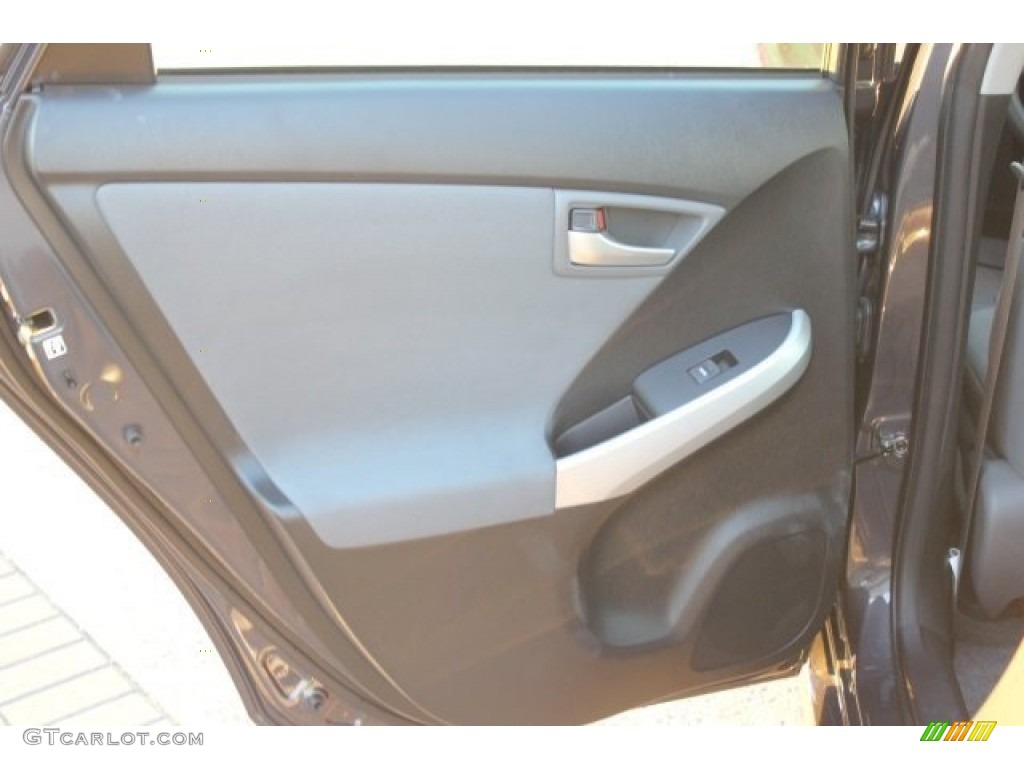 2015 Prius Three Hybrid - Winter Gray Metallic / Misty Gray photo #18