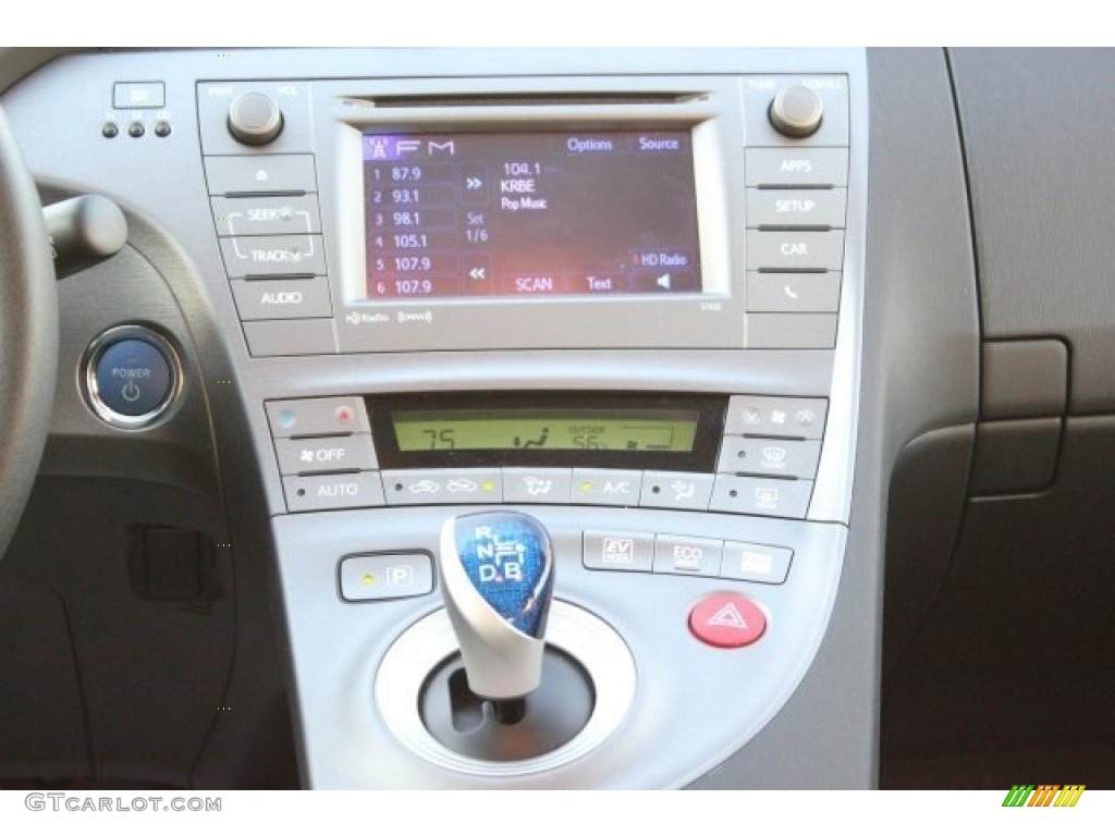 2015 Prius Three Hybrid - Winter Gray Metallic / Misty Gray photo #30