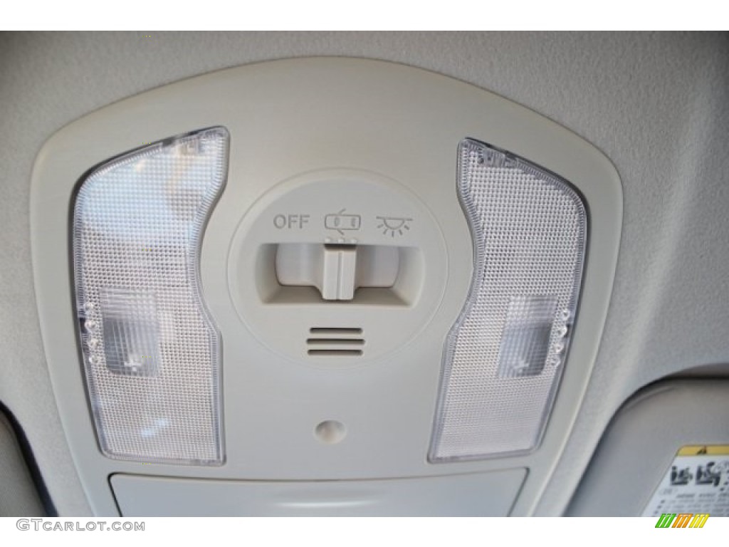 2015 Prius Three Hybrid - Winter Gray Metallic / Misty Gray photo #44