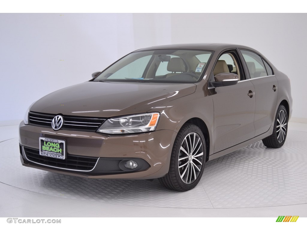 2012 Jetta SEL Sedan - Toffee Brown Metallic / Cornsilk Beige photo #3