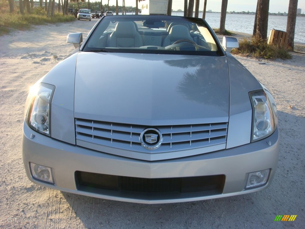 2004 XLR Roadster - Light Platinum / Shale photo #2