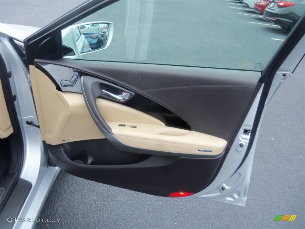 2016 Hyundai Azera Limited Camel Door Panel Photo #108973688