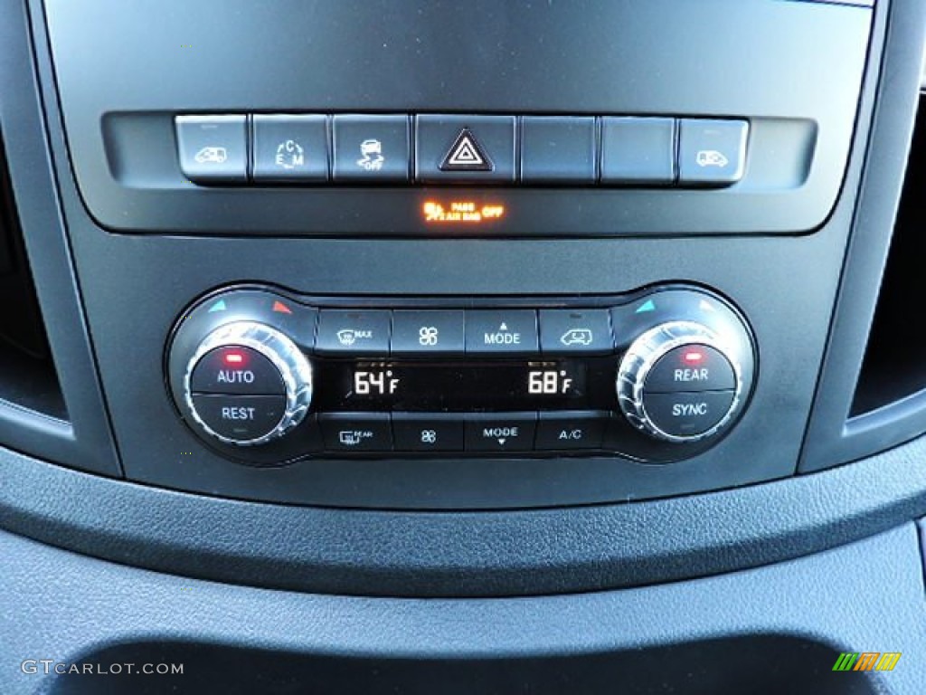2016 Mercedes-Benz Metris Passenger Van Controls Photo #108975118