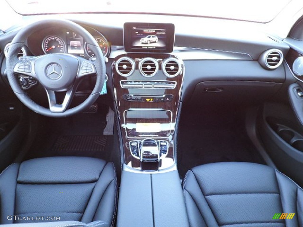 Black Interior 2016 Mercedes-Benz GLC 300 4Matic Photo #108976131