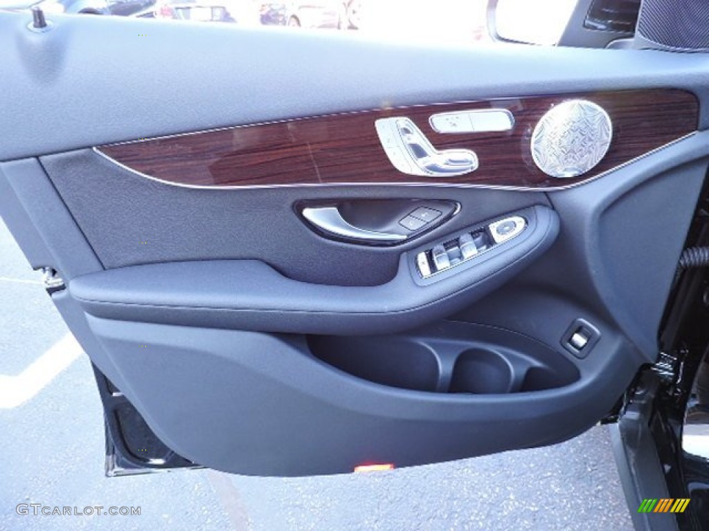 2016 Mercedes-Benz GLC 300 4Matic Black Door Panel Photo #108976277