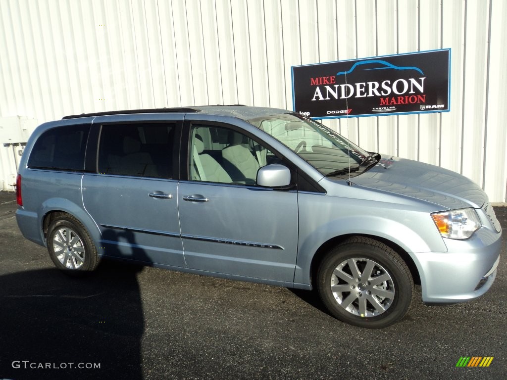 2016 Town & Country Touring - Crystal Blue Pearl / Black/Light Graystone photo #2