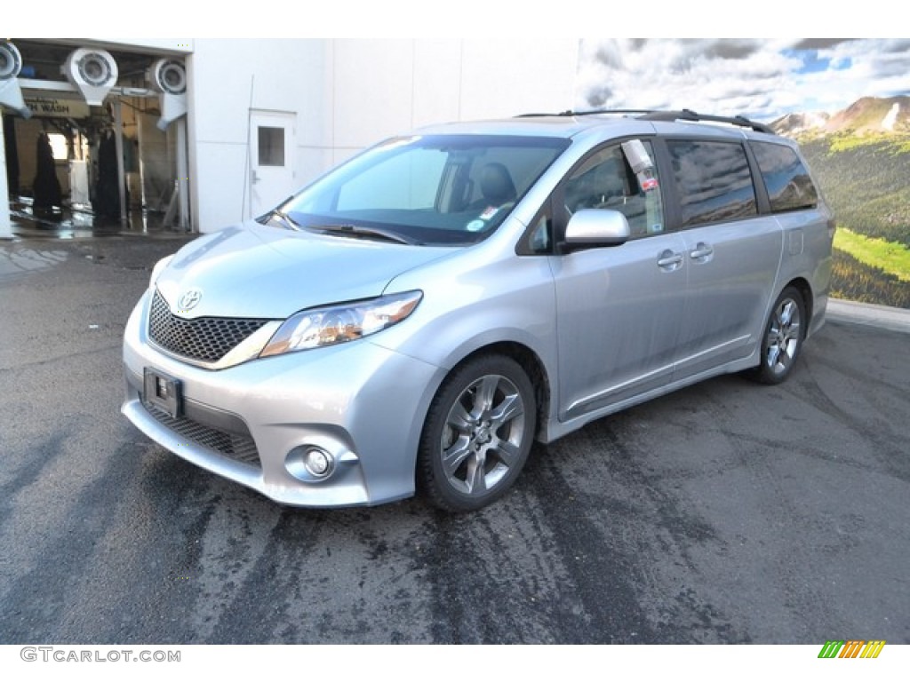 2011 Sienna SE - Silver Sky Metallic / Dark Charcoal photo #5