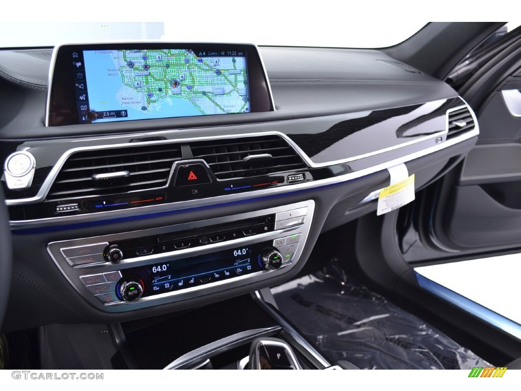 2016 BMW 7 Series 740i Sedan Controls Photo #108986117