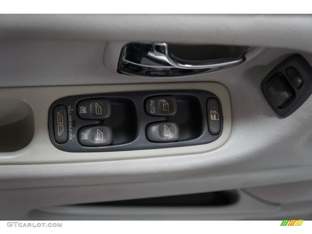 2004 C70 High Pressure Turbo - Silver Metallic / Silver photo #22