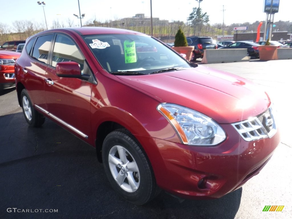 2013 Rogue S AWD - Cayenne Red / Black photo #7