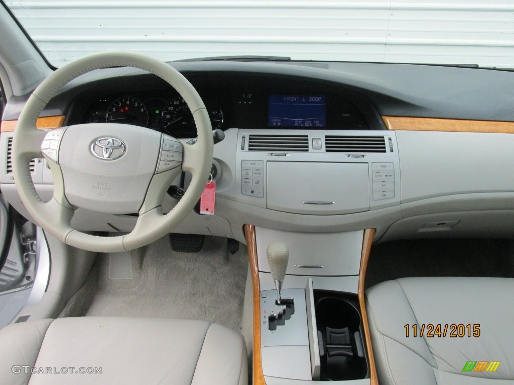 2007 Avalon XLS - Titanium Metallic / Light Gray photo #35