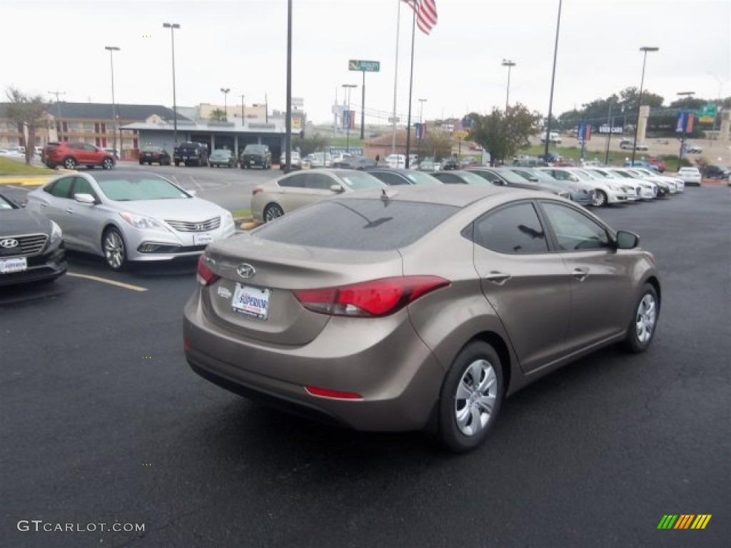 2016 Elantra SE - Desert Bronze / Beige photo #11