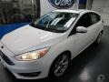 2016 White Platinum Ford Focus Titanium Hatch  photo #3