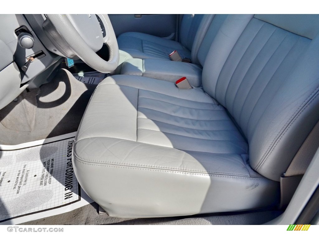 2006 Town Car Signature - Light Ice Blue Metallic / Dove photo #45