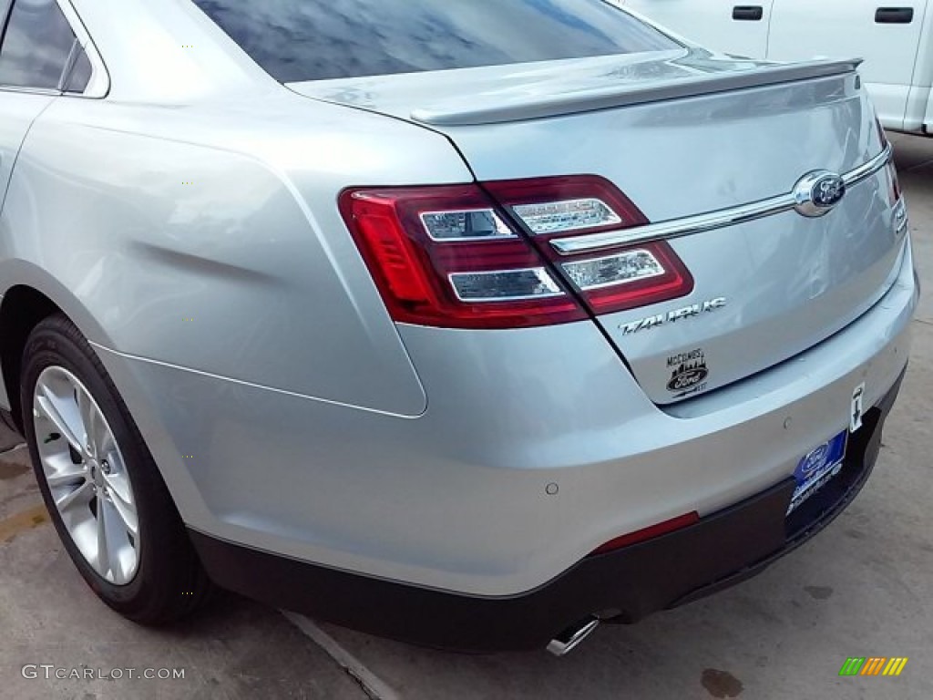 2015 Taurus SEL - Ingot Silver Metallic / Charcoal Black photo #11