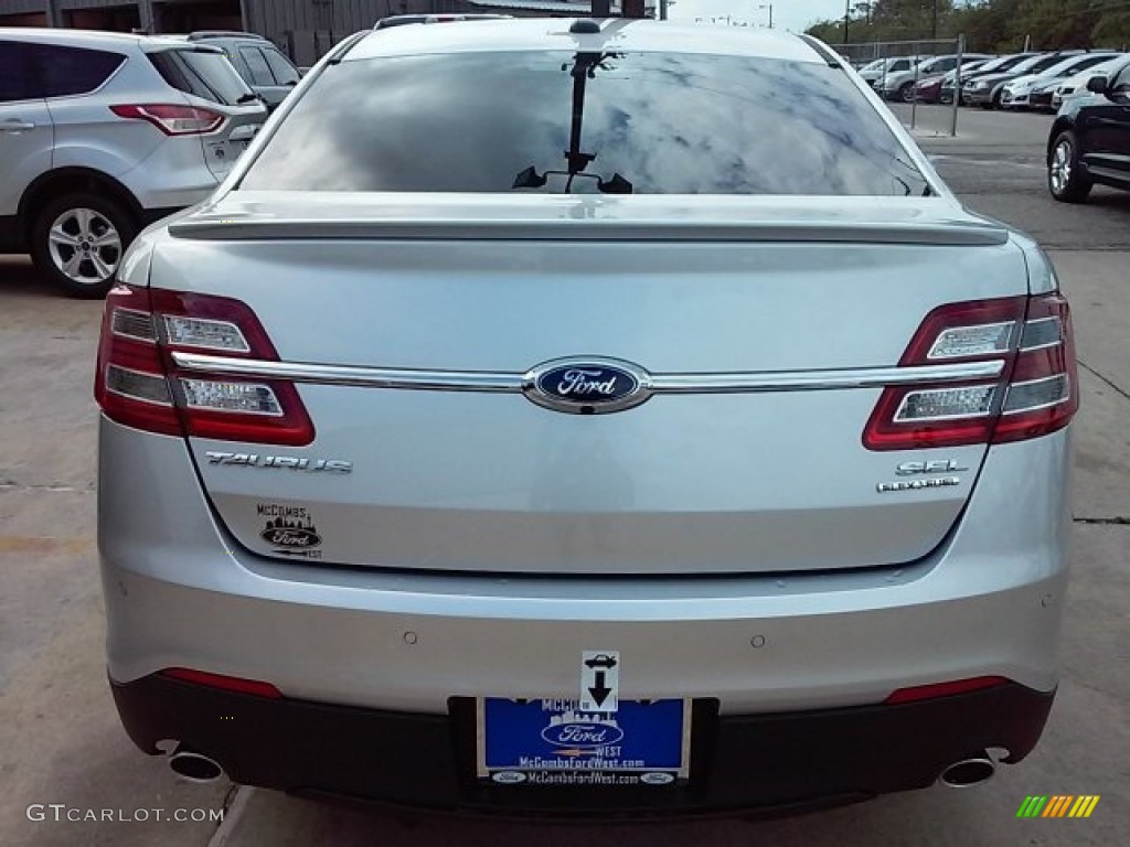 2015 Taurus SEL - Ingot Silver Metallic / Charcoal Black photo #12