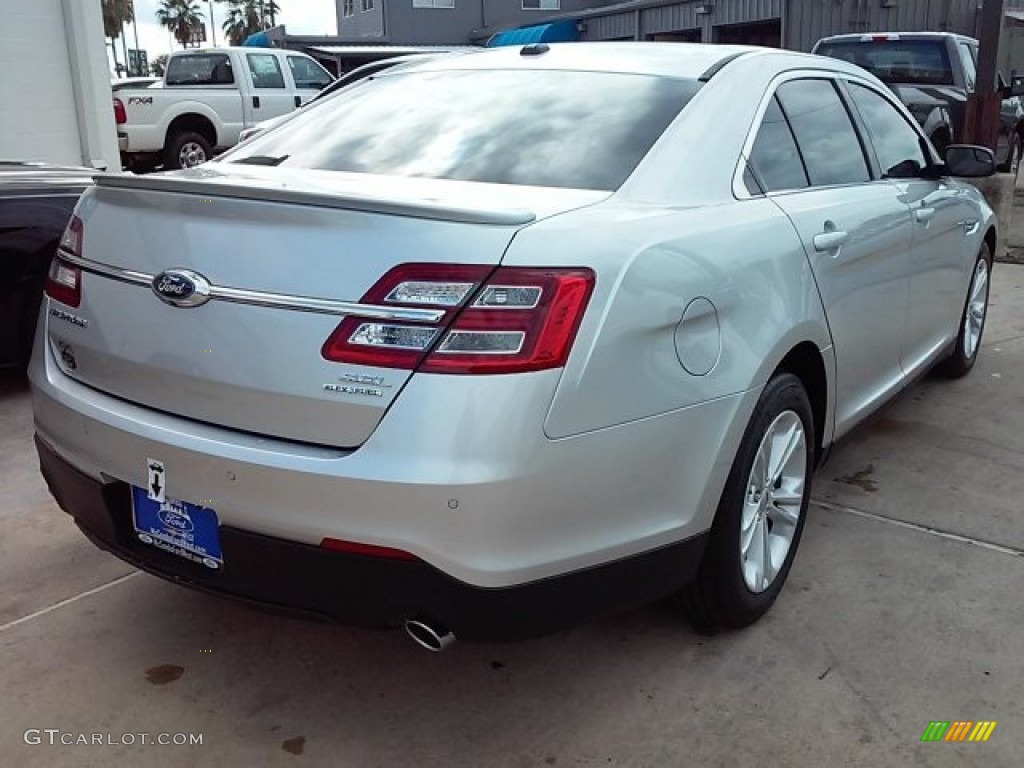 2015 Taurus SEL - Ingot Silver Metallic / Charcoal Black photo #13