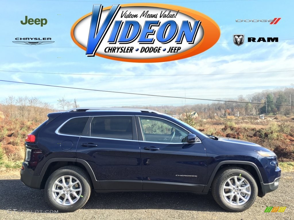 2016 Cherokee Latitude 4x4 - True Blue Pearl / Black photo #1