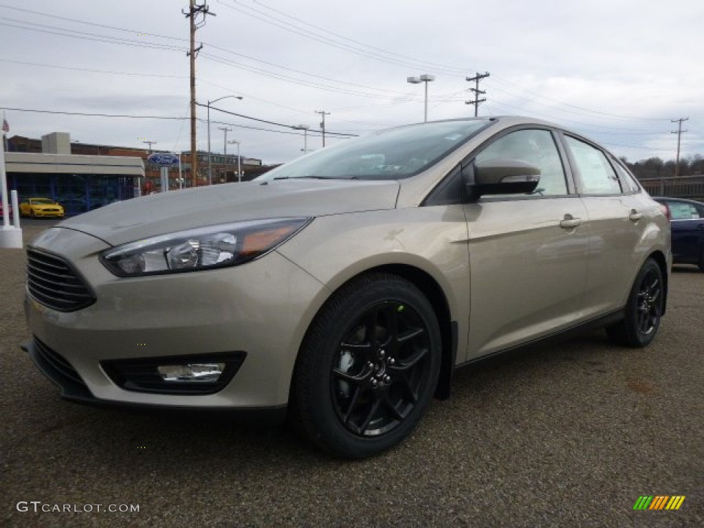 2016 Focus SE Sedan - Tectonic / Charcoal Black photo #7