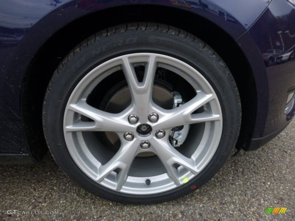 2016 Ford Focus Titanium Sedan Wheel Photos