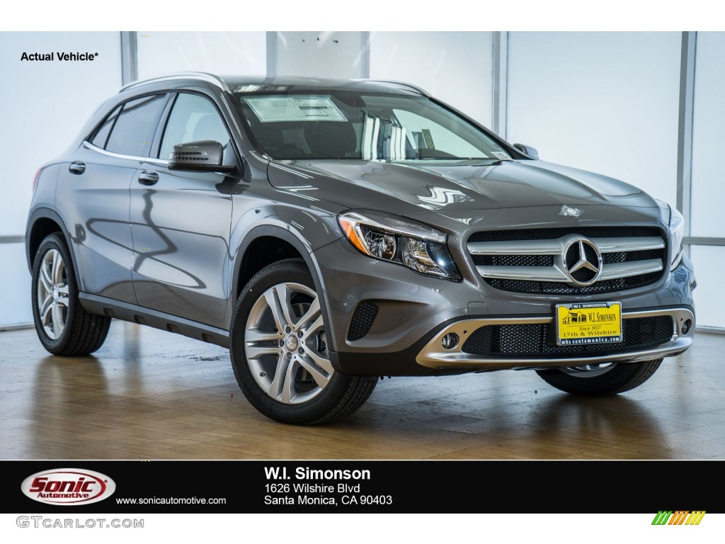 2016 GLA 250 - Mountain Grey Metallic / Black photo #1