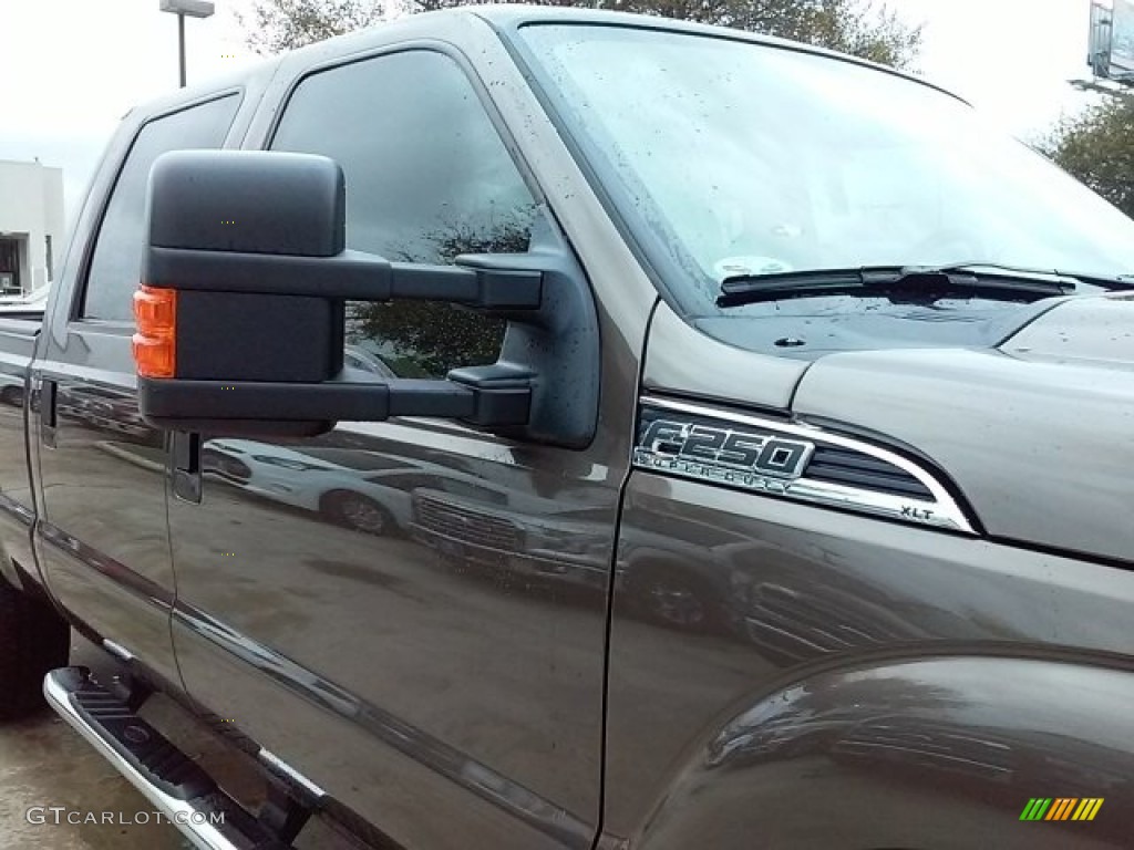 2016 F250 Super Duty XLT Crew Cab 4x4 - Caribou Metallic / Adobe photo #5