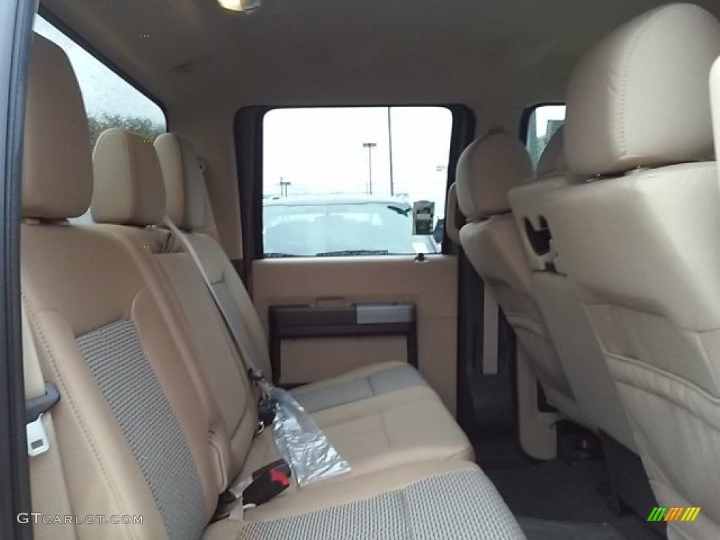 2016 F250 Super Duty XLT Crew Cab 4x4 - Caribou Metallic / Adobe photo #16