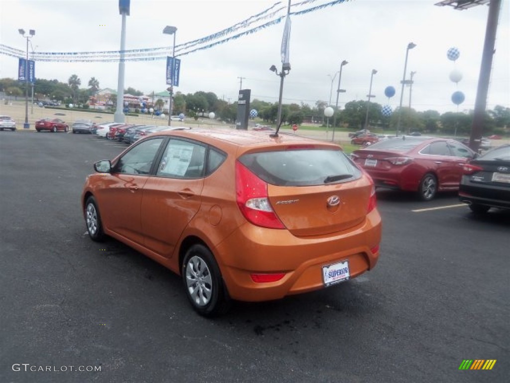 2016 Accent SE Hatchback - Vitamin C / Black photo #9