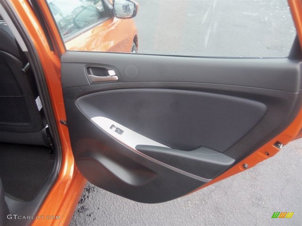 2016 Accent SE Hatchback - Vitamin C / Black photo #15