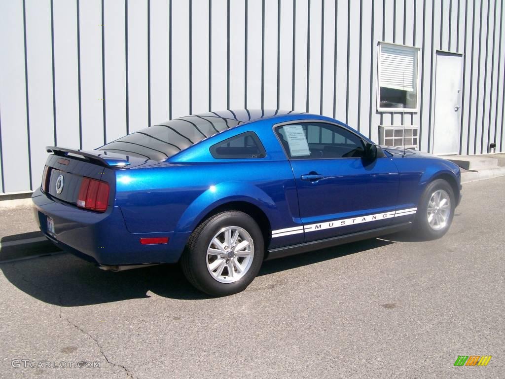 2006 Mustang V6 Premium Coupe - Vista Blue Metallic / Light Graphite photo #3