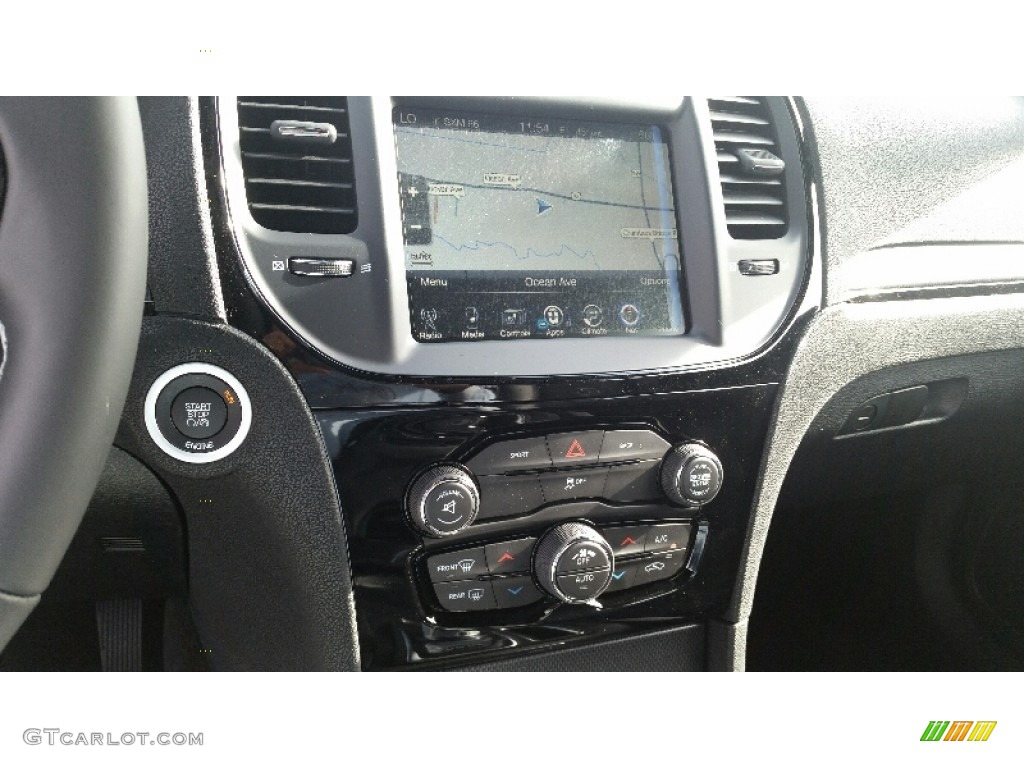 2016 300 S AWD - Ivory Tri-Coat Pearl / Black photo #10