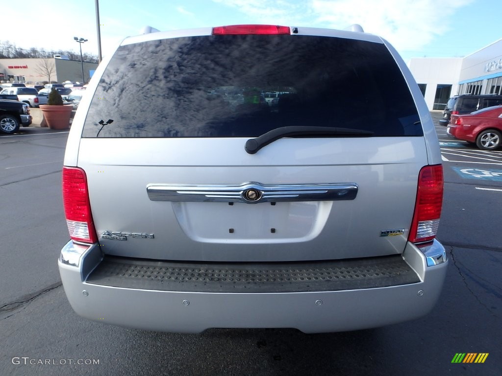 2007 Aspen Limited 4WD - Bright Silver Metallic / Dark Slate Gray/Light Slate Gray photo #4