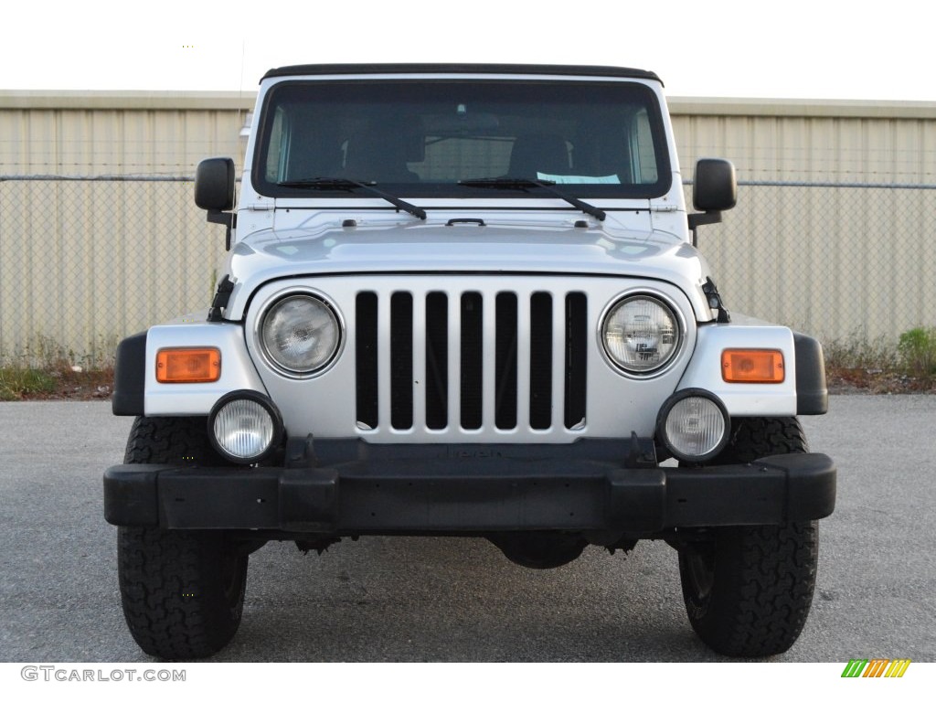 2004 Wrangler Sport 4x4 - Bright Silver Metallic / Dark Slate Gray photo #2