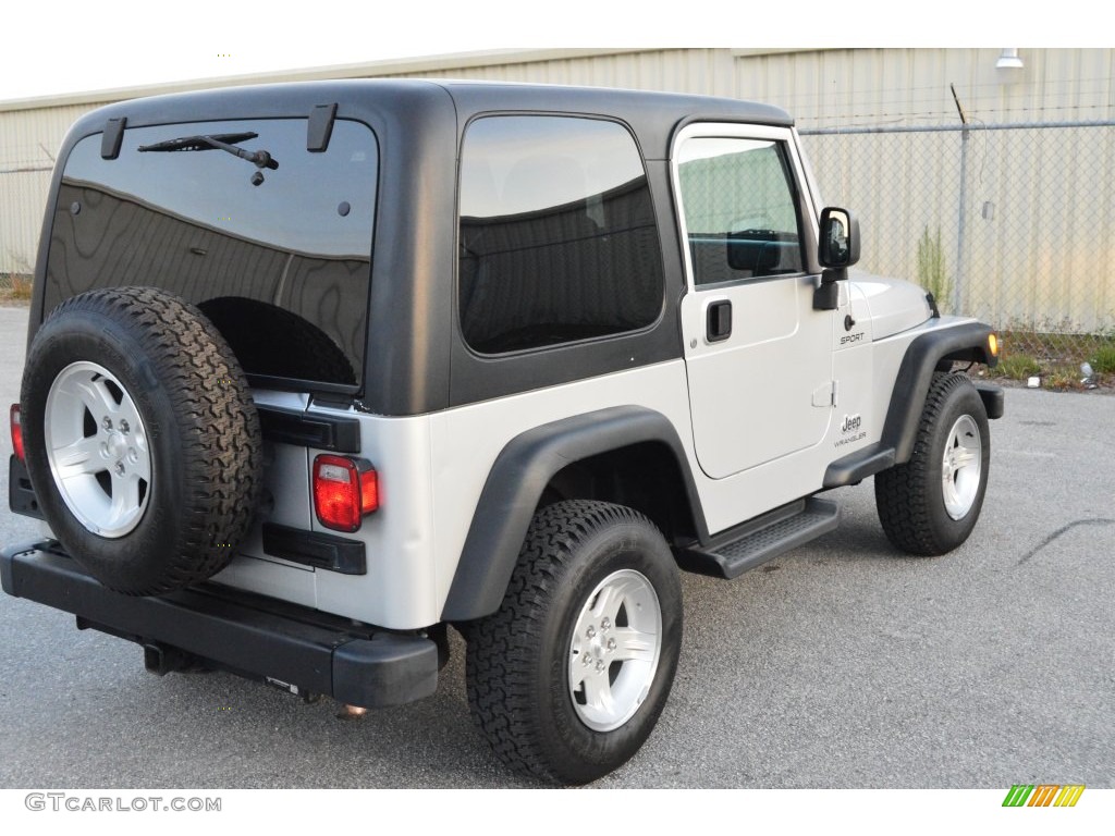 2004 Wrangler Sport 4x4 - Bright Silver Metallic / Dark Slate Gray photo #6