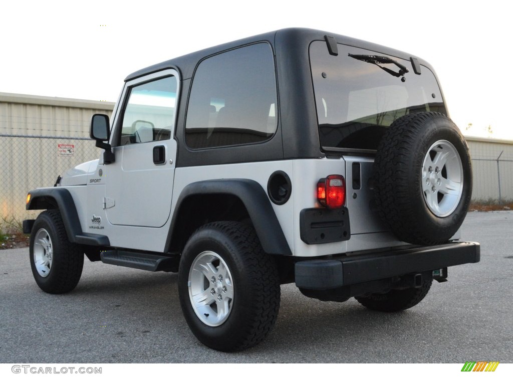 2004 Wrangler Sport 4x4 - Bright Silver Metallic / Dark Slate Gray photo #19