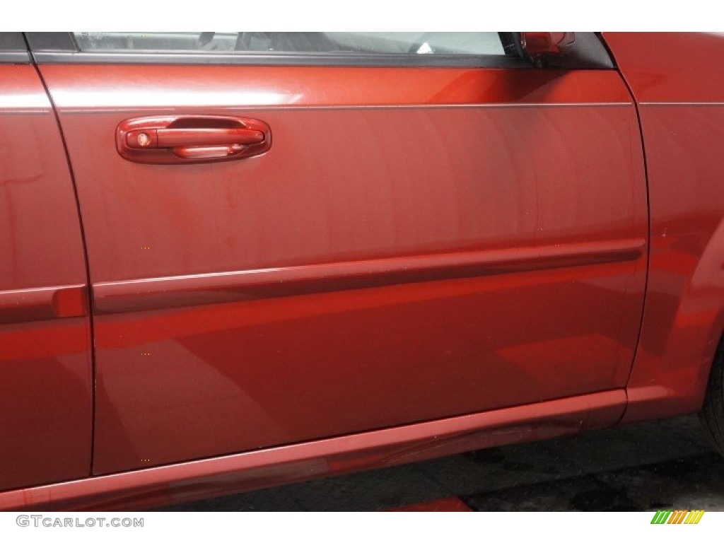 2008 Forenza  - Fusion Red Metallic / Grey photo #58