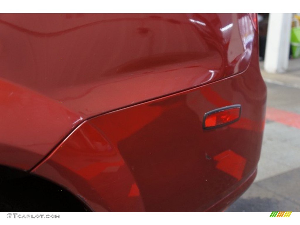 2008 Forenza  - Fusion Red Metallic / Grey photo #82