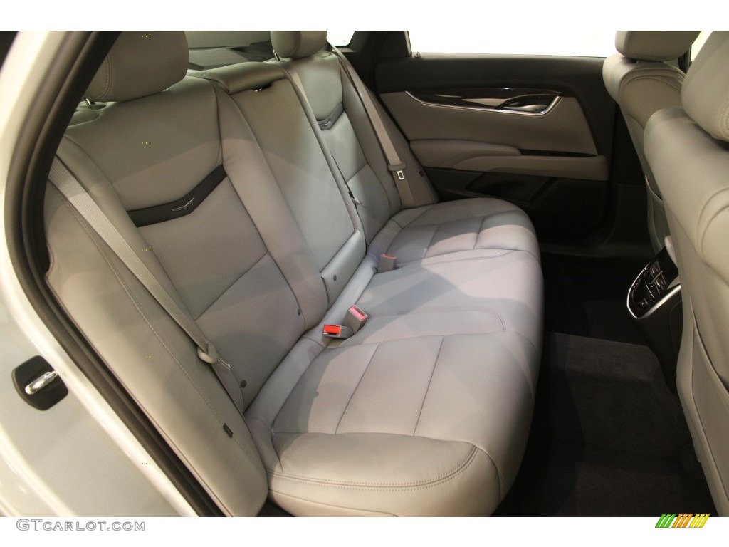 2016 Cadillac XTS Luxury Sedan Rear Seat Photo #109061520